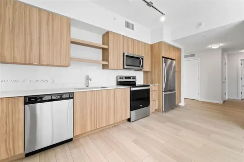 555 NE 8th Street Fort Lauderdale FL 33304