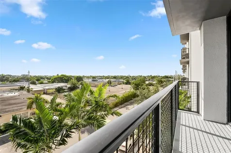 555 NE 8th Street Fort Lauderdale FL 33304