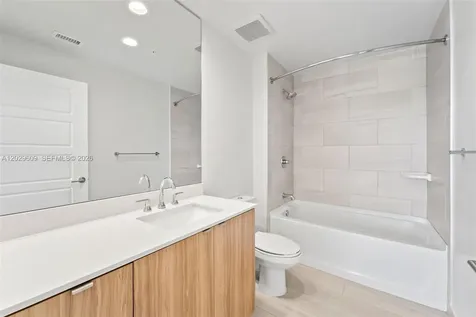 555 NE 8th Street Fort Lauderdale FL 33304