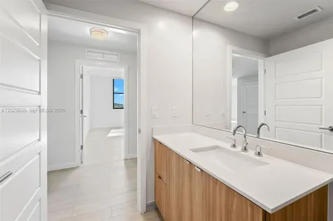 555 NE 8th Street Fort Lauderdale FL 33304