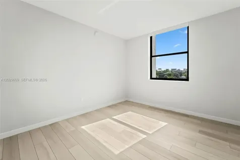 555 NE 8th Street Fort Lauderdale FL 33304