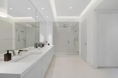 50 S Pointe Drive Miami Beach FL 33139
