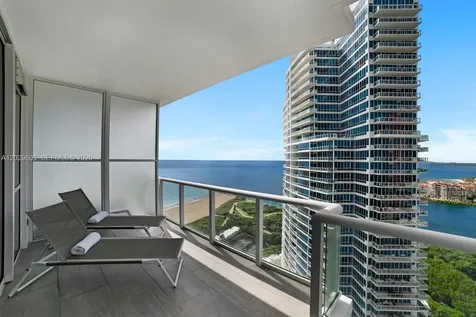 50 S Pointe Drive Miami Beach FL 33139