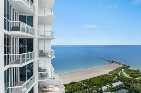 50 S Pointe Drive Miami Beach FL 33139