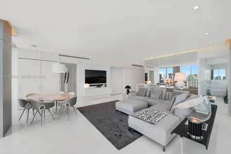 50 S Pointe Drive Miami Beach FL 33139