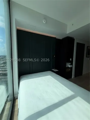 20 NE 11th Street Miami FL 33132