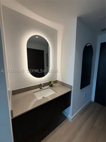 20 NE 11th Street Miami FL 33132