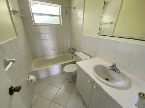 2400 NE 188th Street Miami FL 33180