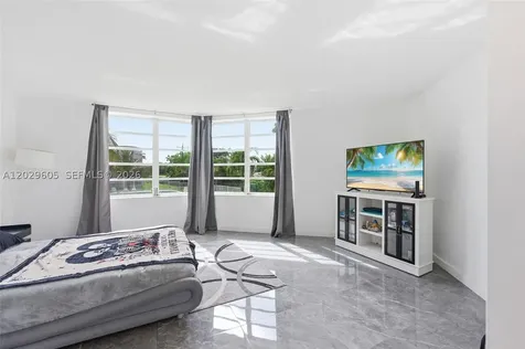 1501 NE 191st Street Miami FL 33179