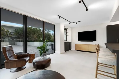 5875 Collins Avenue Miami Beach FL 33140