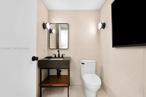 5875 Collins Avenue Miami Beach FL 33140