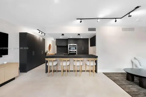 5875 Collins Avenue Miami Beach FL 33140