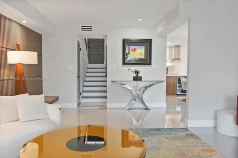 661 Kensington Place Wilton Manors FL 33305