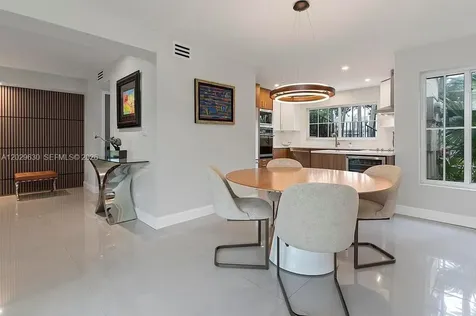 661 Kensington Place Wilton Manors FL 33305
