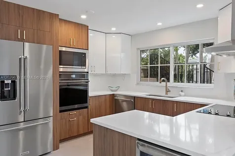661 Kensington Place Wilton Manors FL 33305