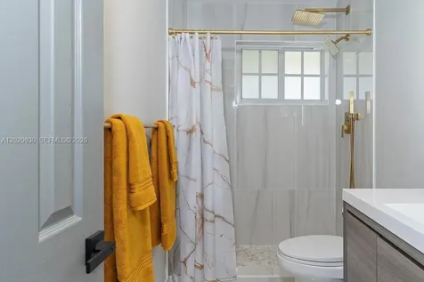 661 Kensington Place Wilton Manors FL 33305
