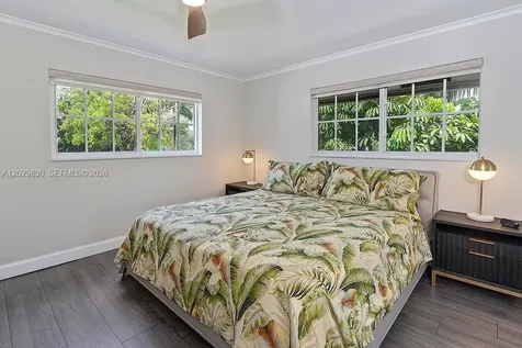 661 Kensington Place Wilton Manors FL 33305