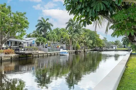 661 Kensington Place Wilton Manors FL 33305