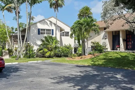 661 Kensington Place Wilton Manors FL 33305