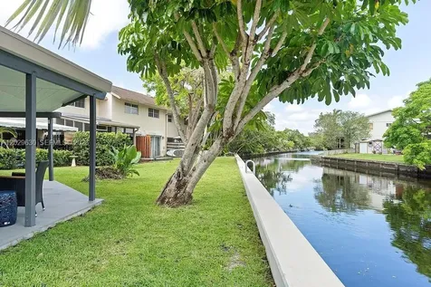 661 Kensington Place Wilton Manors FL 33305
