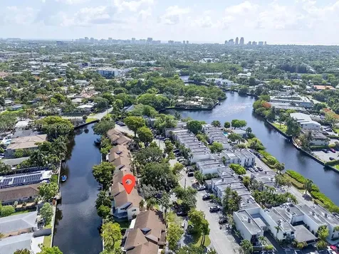 661 Kensington Place Wilton Manors FL 33305