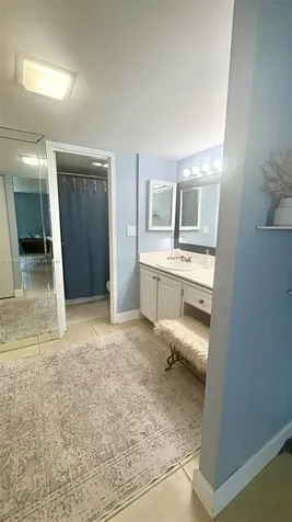 100 Bayview Drive Sunny Isles Beach FL 33160