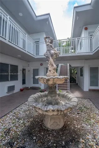 7640 Carlyle Avenue Miami Beach FL 33141