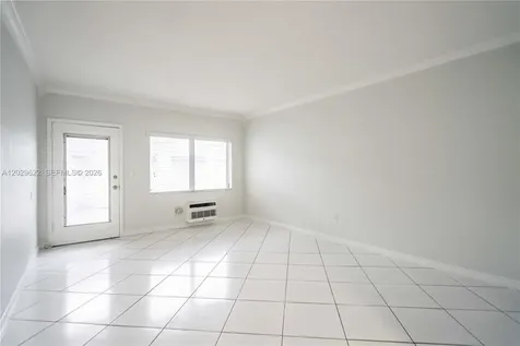 7640 Carlyle Avenue Miami Beach FL 33141