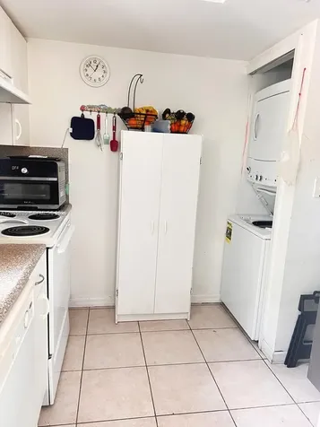 2475 NW 16 Street Road Miami FL 33125