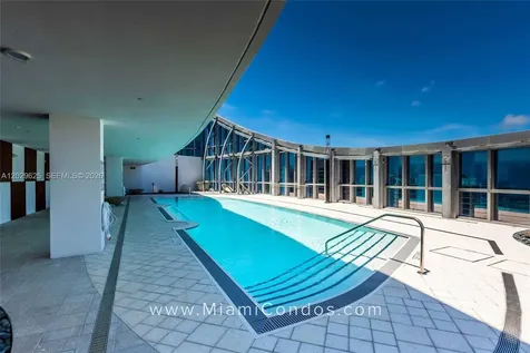 851 NE 1st Avenue Miami FL 33132