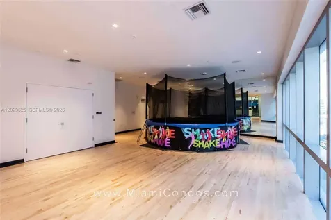 851 NE 1st Avenue Miami FL 33132