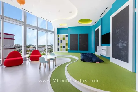 851 NE 1st Avenue Miami FL 33132