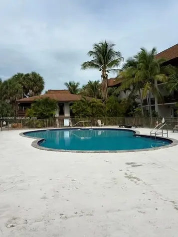 7473 SW 82nd Street Miami FL 33143