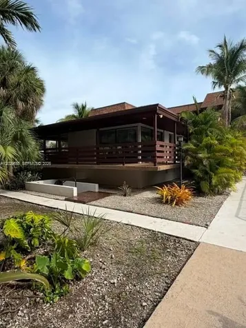 7473 SW 82nd Street Miami FL 33143