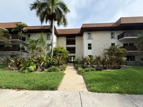7473 SW 82nd Street Miami FL 33143