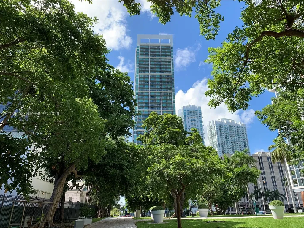 55 SE 6th Street Miami FL 33131