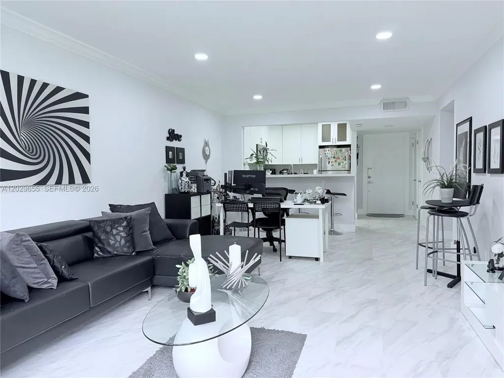 1100 Hillcrest Court Hollywood FL 33021