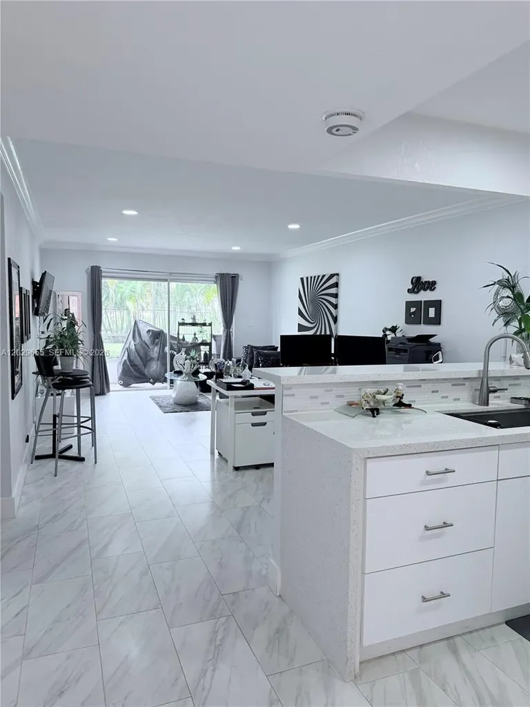 1100 Hillcrest Court Hollywood FL 33021