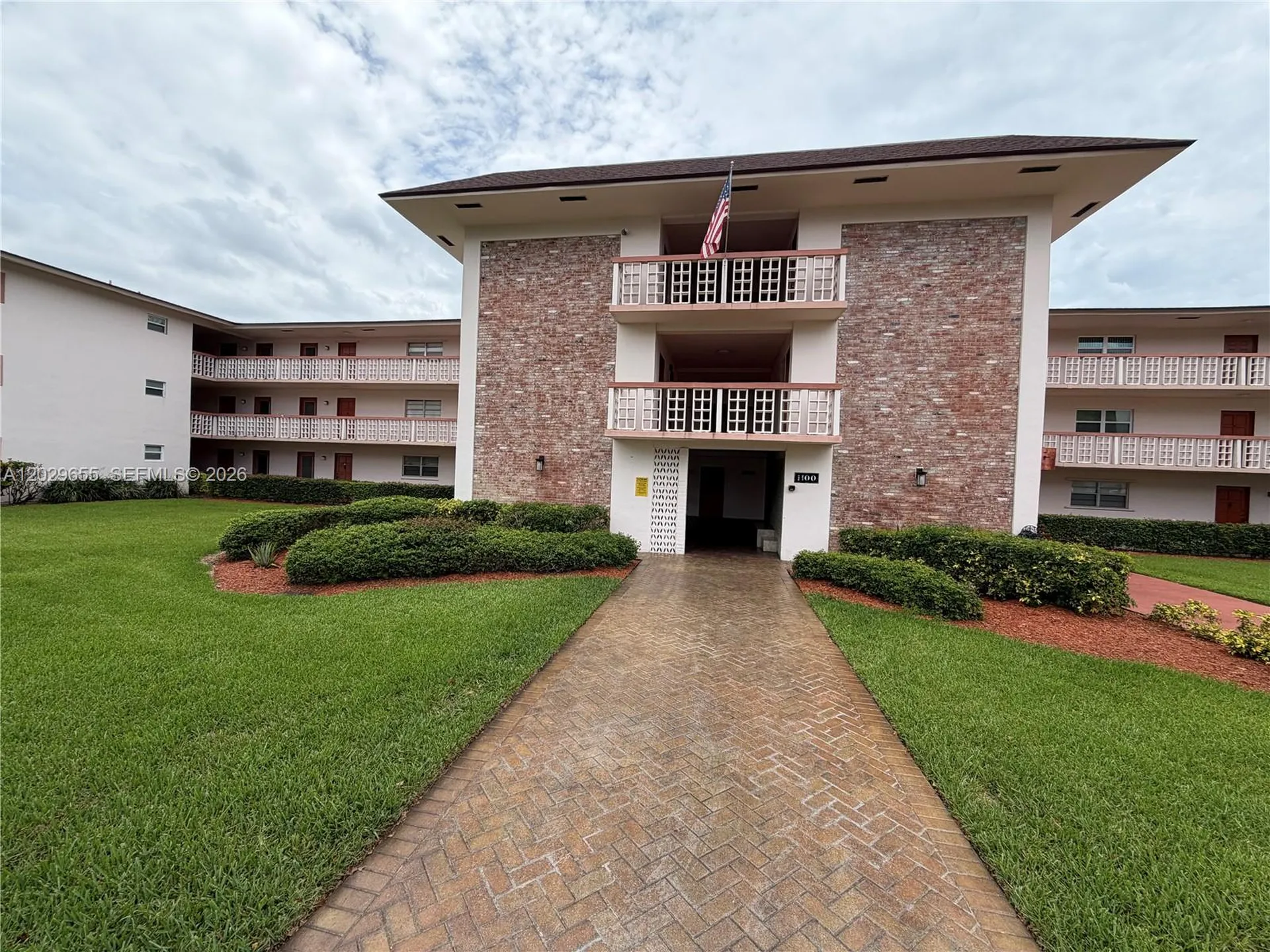1100 Hillcrest Court Hollywood FL 33021