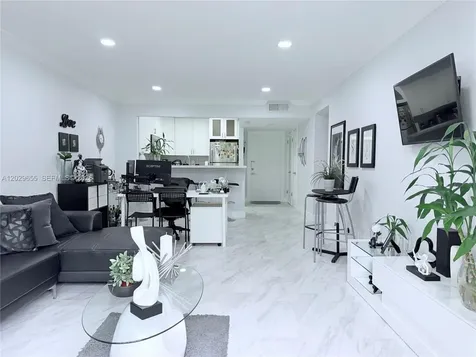 1100 Hillcrest Court Hollywood FL 33021