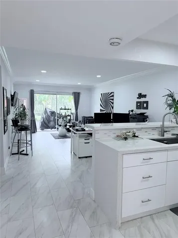 1100 Hillcrest Court Hollywood FL 33021