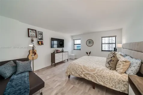 1201 S Ocean Drive Hollywood FL 33019