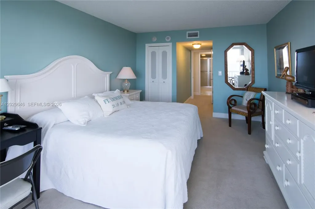 2200 S Ocean Lane Fort Lauderdale FL 33316