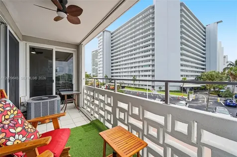 1900 S Ocean Drive Fort Lauderdale FL 33316