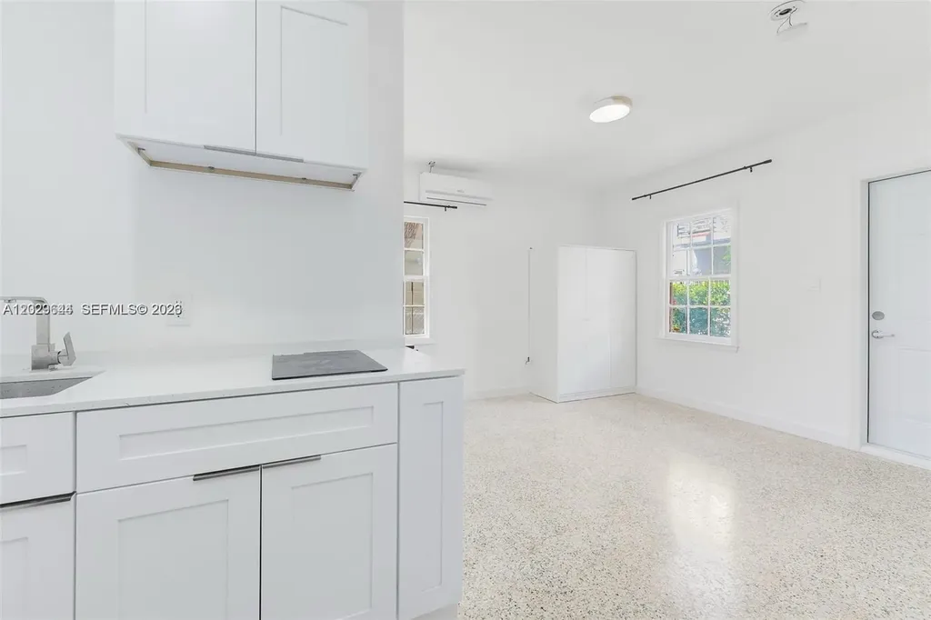 415 75th Street Miami Beach FL 33141