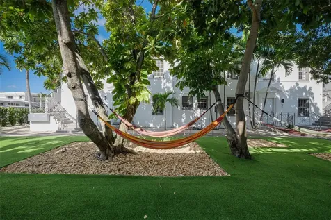 415 75th Street Miami Beach FL 33141