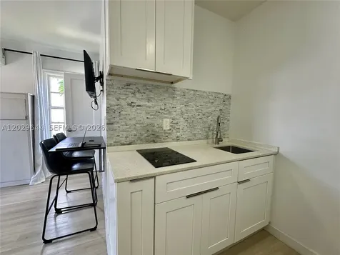 415 75th Street Miami Beach FL 33141