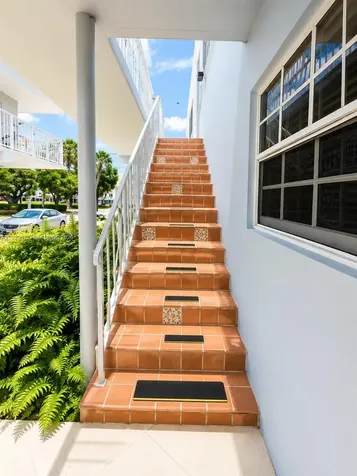 Miami Beach FL 33141