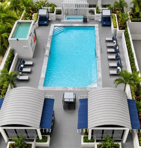 185 SE 14th Terrace Miami FL 33131