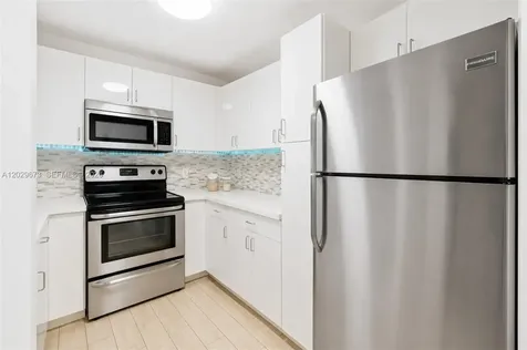 185 SE 14th Terrace Miami FL 33131